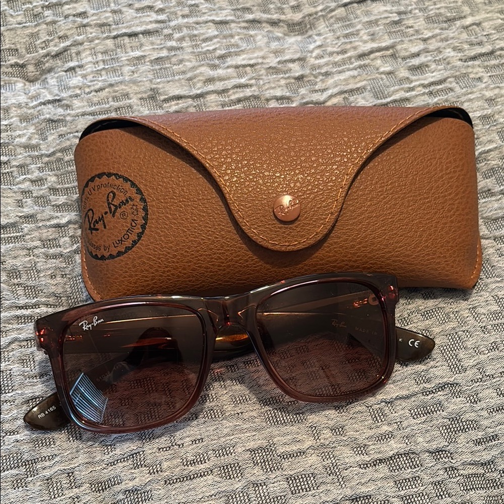 Ray-Ban Justin Classic Sunglasses